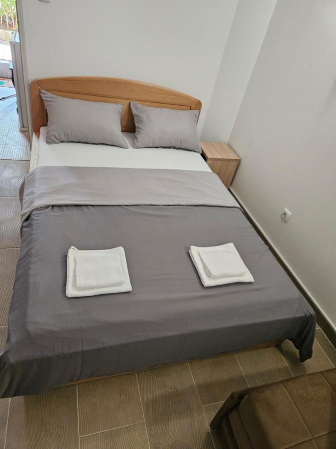 Booking Apartments Alone 1 Belgrado Exterior foto